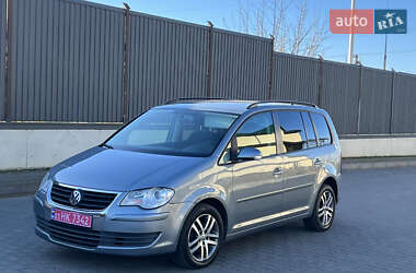 Минивэн Volkswagen Touran 2008 в Луцке