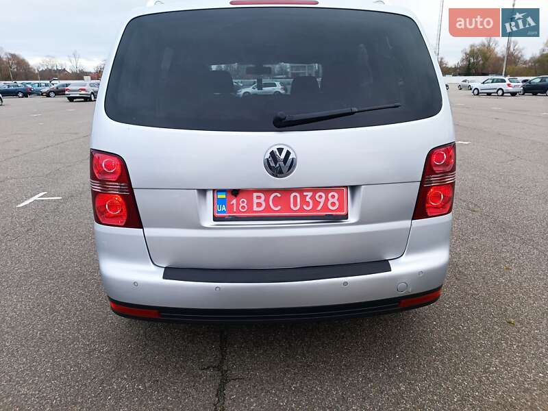 Минивэн Volkswagen Touran 2010 в Киеве фото 14 Минивэн Volkswagen Touran 2010 в Киеве