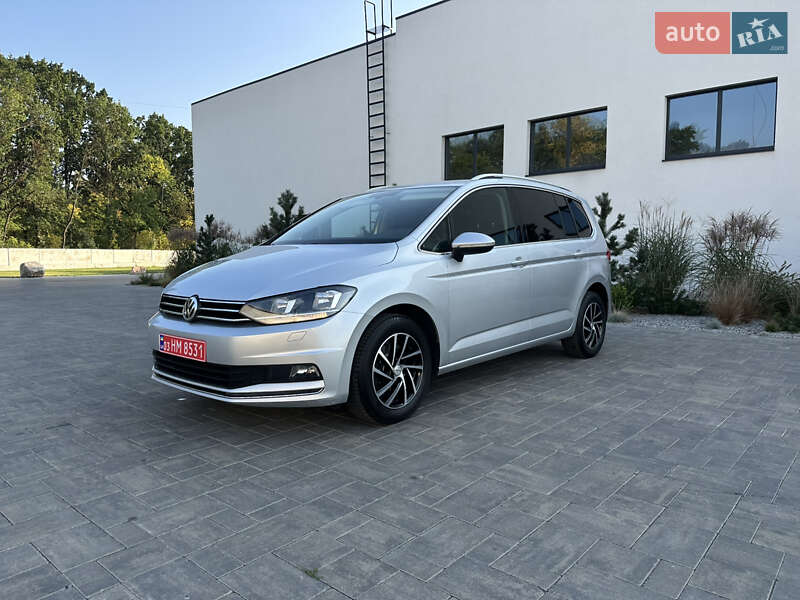 Микровэн Volkswagen Touran 2020 в Луцке