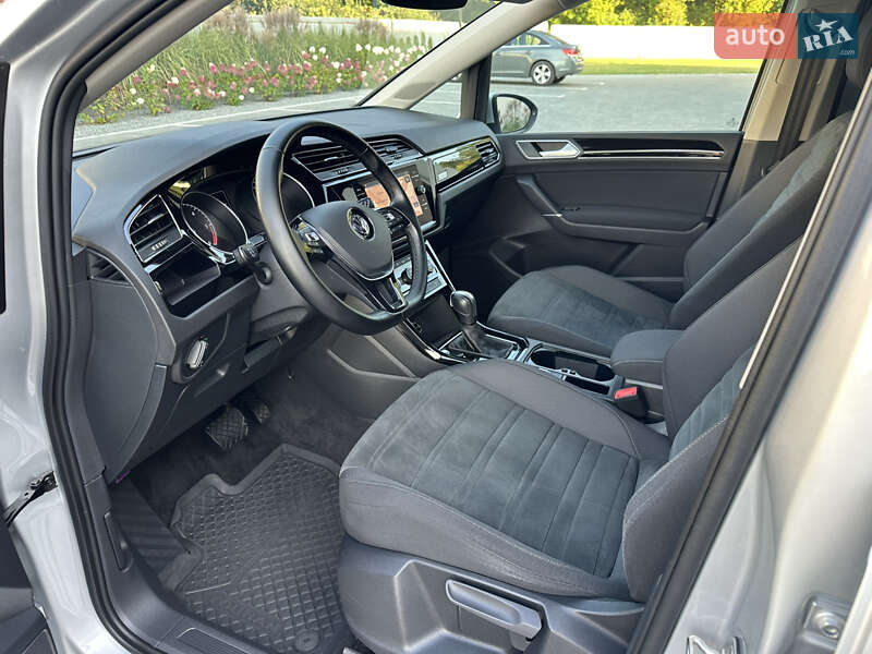 Микровэн Volkswagen Touran 2020 в Луцке