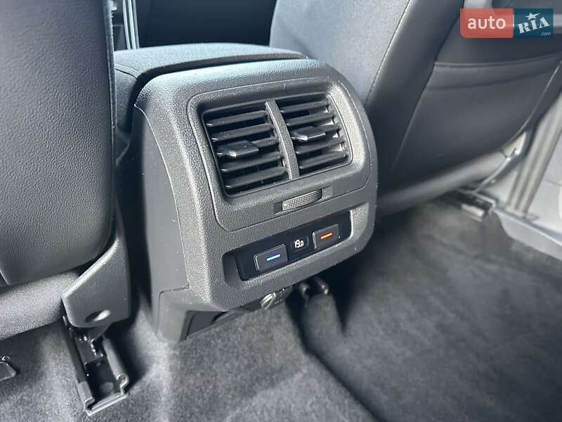 Микровэн Volkswagen Touran 2020 в Луцке