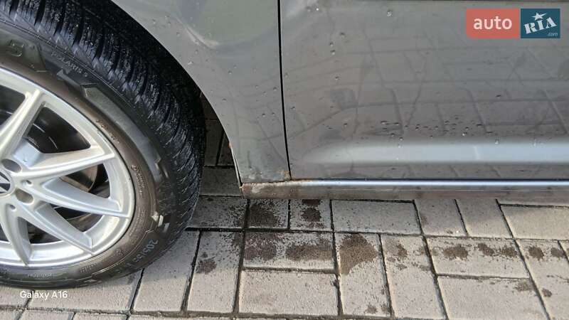 Минивэн Volkswagen Touran 2007 в Киеве