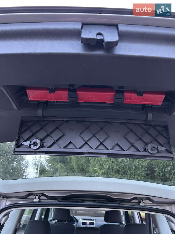 Минивэн Volkswagen Touran 2009 в Золотоноше