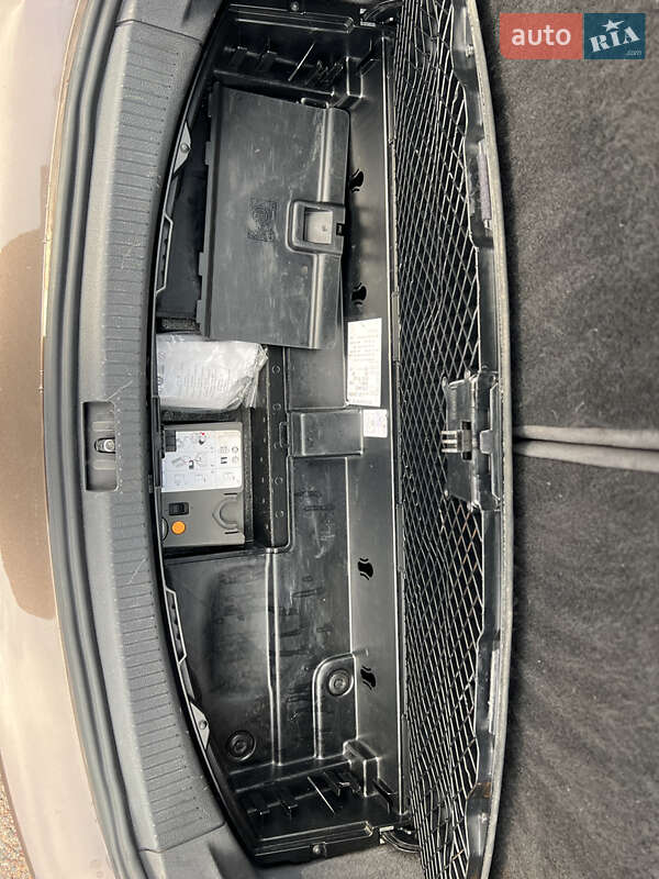 Минивэн Volkswagen Touran 2013 в Житомире фото 26 Минивэн Volkswagen Touran 2013 в Житомире