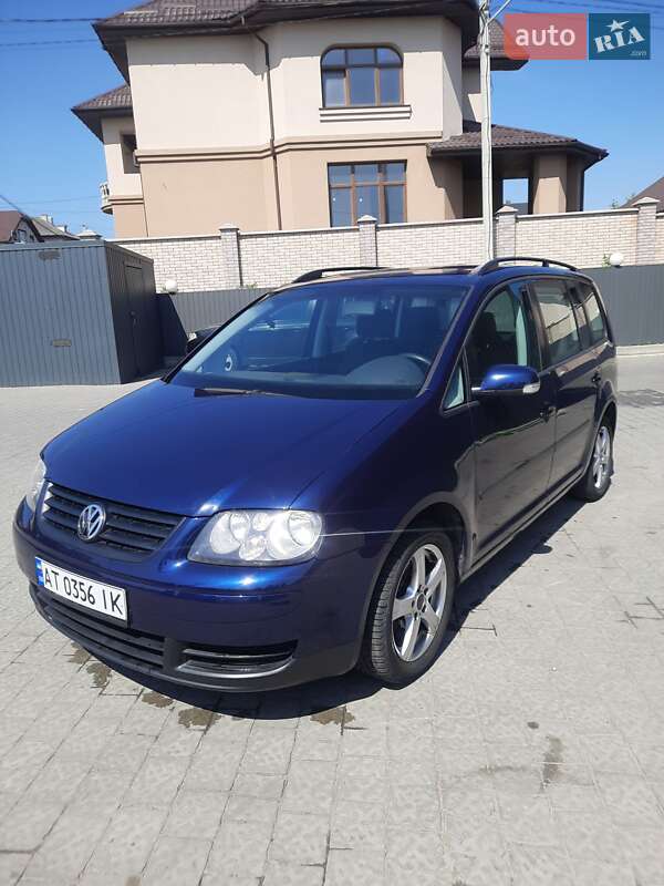 Минивэн Volkswagen Touran 2003 в Ивано-Франковске