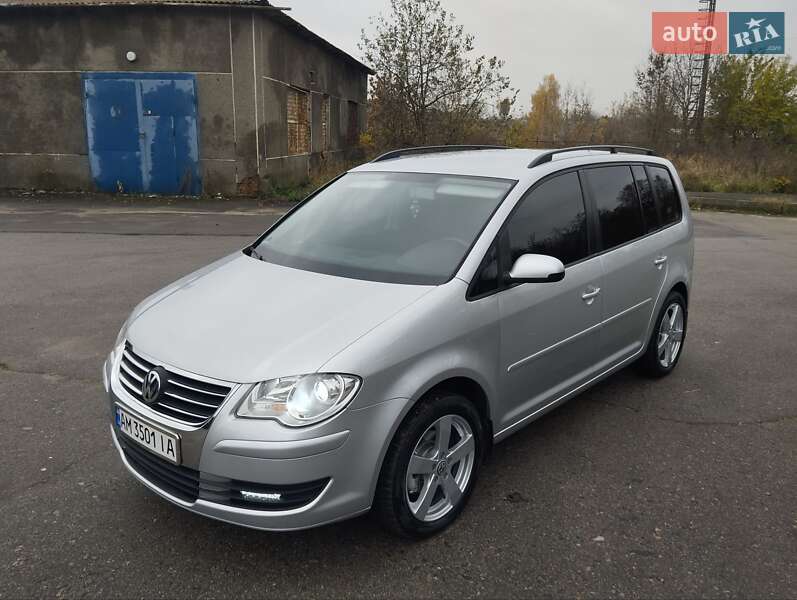 Минивэн Volkswagen Touran 2007 в Бердичеве