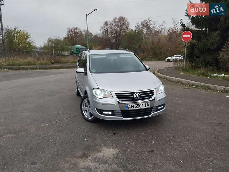 Минивэн Volkswagen Touran 2007 в Бердичеве