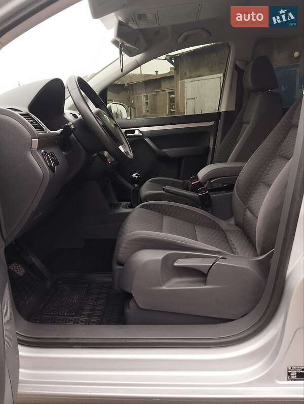 Минивэн Volkswagen Touran 2007 в Бердичеве