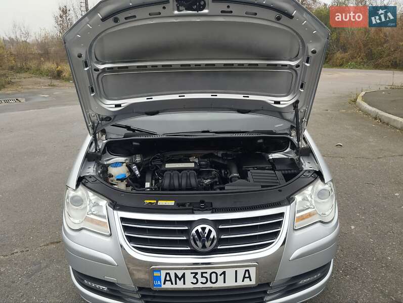 Минивэн Volkswagen Touran 2007 в Бердичеве