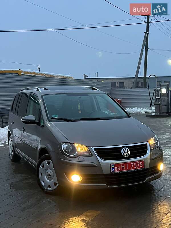 Volkswagen Touran 2009