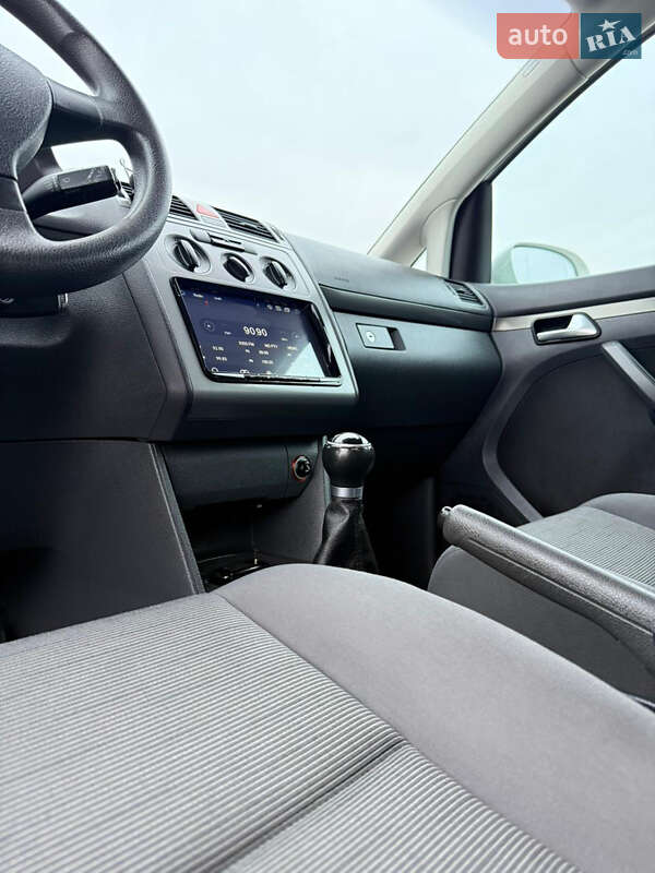 Минивэн Volkswagen Touran 2008 в Виннице