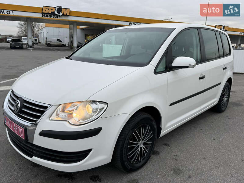Минивэн Volkswagen Touran 2008 в Виннице