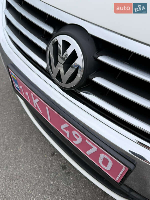 Минивэн Volkswagen Touran 2008 в Виннице