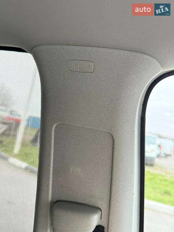 Минивэн Volkswagen Touran 2008 в Виннице