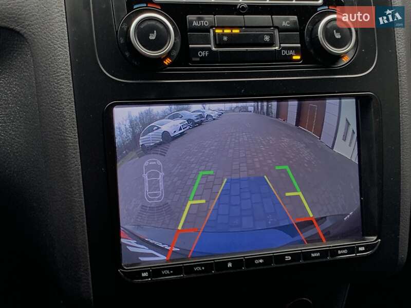 Мінівен Volkswagen Touran 2011 в Бердичеві