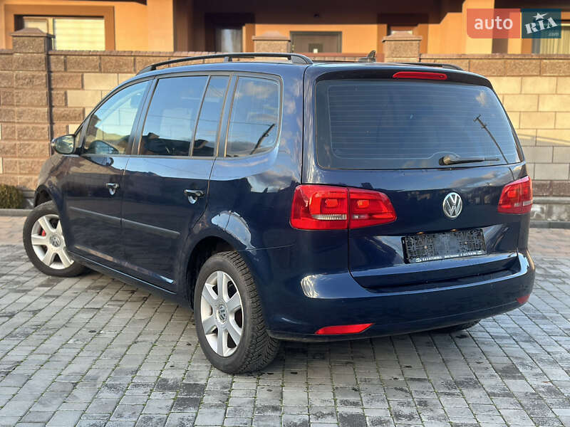 Минивэн Volkswagen Touran 2014 в Ровно
