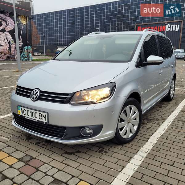 Volkswagen Touran 2015