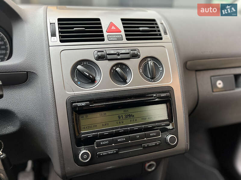 Минивэн Volkswagen Touran 2009 в Виннице