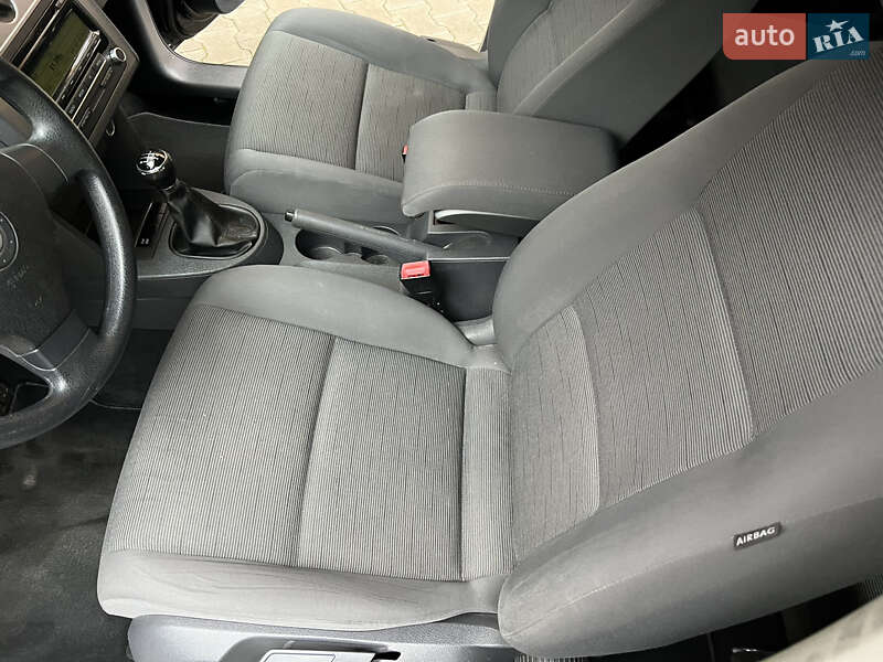 Минивэн Volkswagen Touran 2009 в Виннице