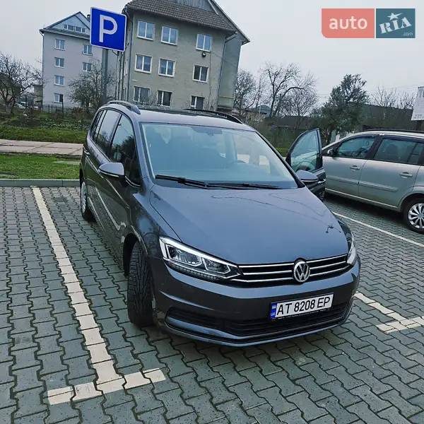 Volkswagen Touran