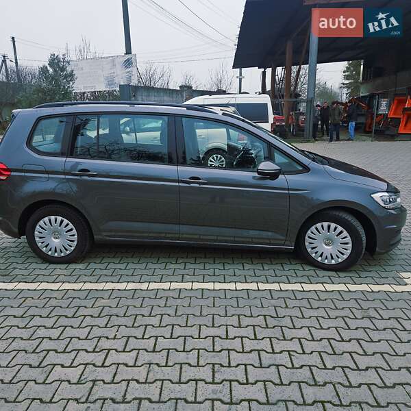 Микровэн Volkswagen Touran 2017 в Ивано-Франковске