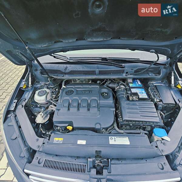 Микровэн Volkswagen Touran 2017 в Ивано-Франковске