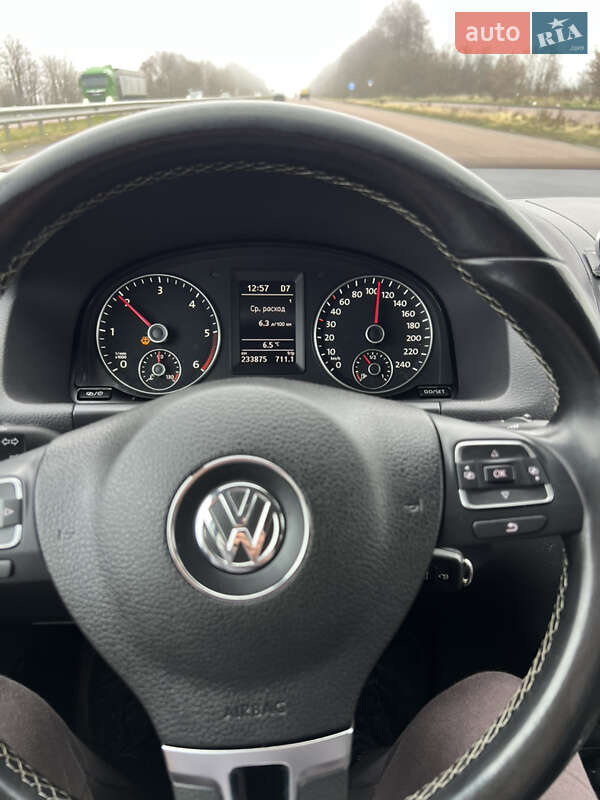 Мінівен Volkswagen Touran 2012 в Рівному