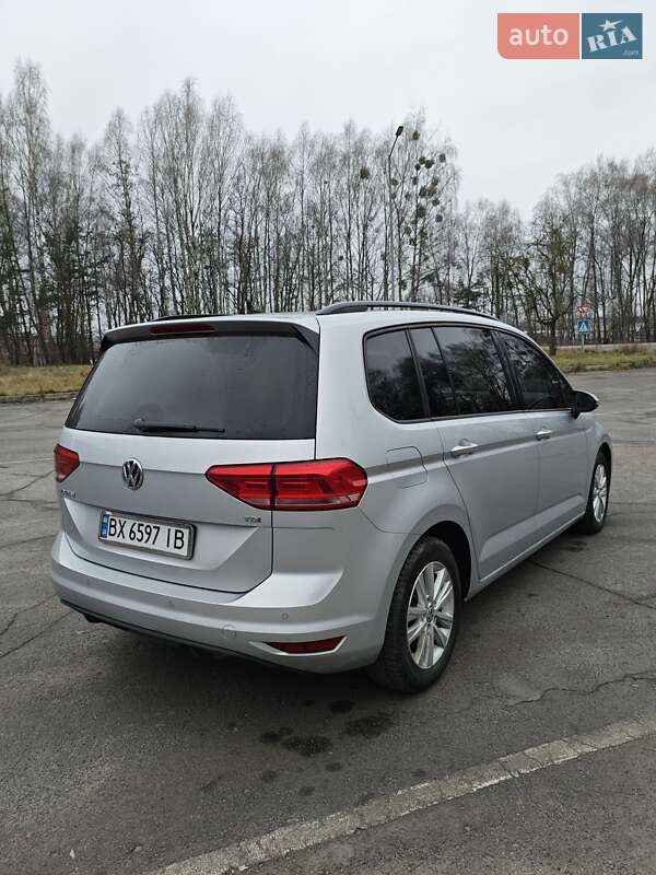 Микровэн Volkswagen Touran 2016 в Славуте