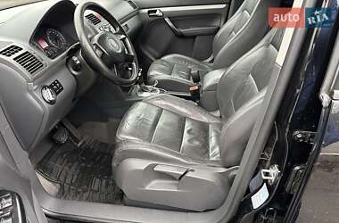 Минивэн Volkswagen Touran 2004 в Киеве