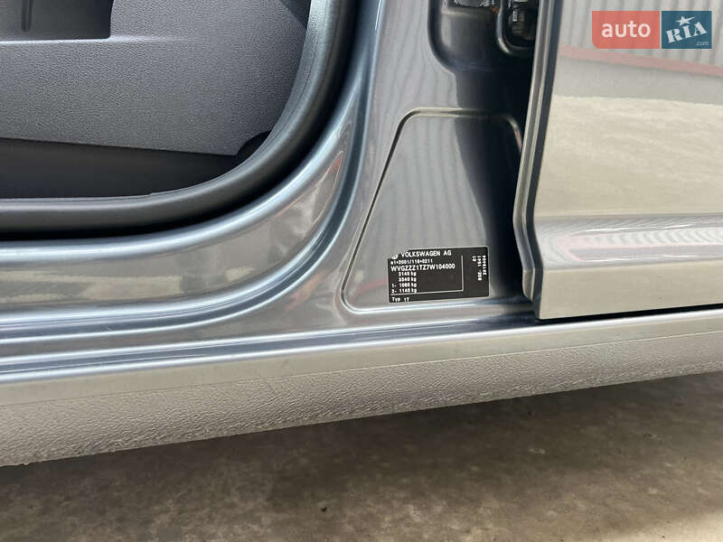 Минивэн Volkswagen Touran 2007 в Лубнах