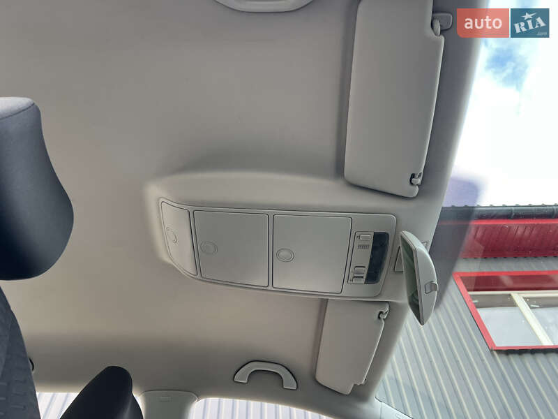 Минивэн Volkswagen Touran 2007 в Лубнах