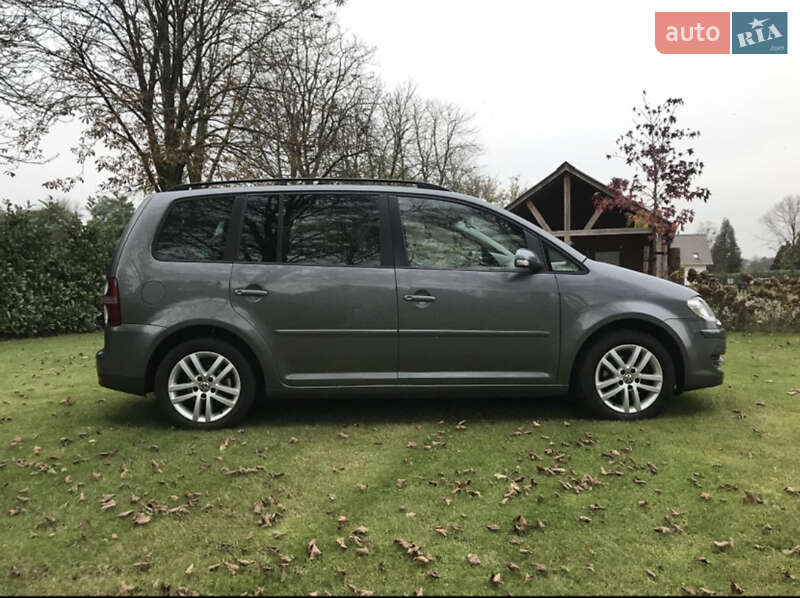 Минивэн Volkswagen Touran 2007 в Лубнах