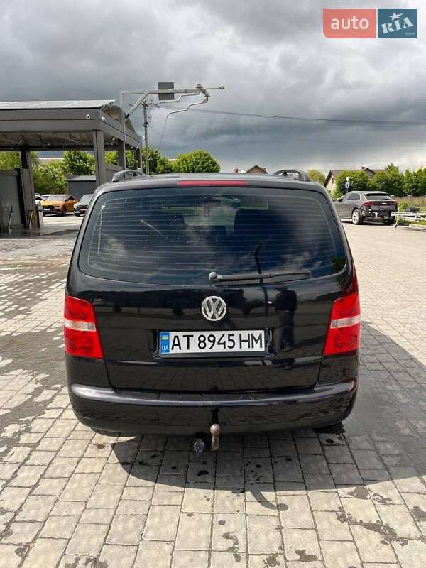Минивэн Volkswagen Touran 2004 в Ивано-Франковске