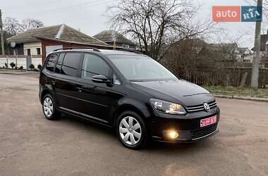 Мінівен Volkswagen Touran 2015 в Коростені