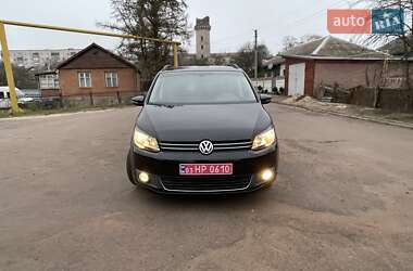 Минивэн Volkswagen Touran 2015 в Коростене