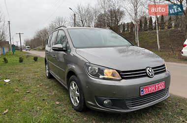 Минивэн Volkswagen Touran 2010 в Дубно