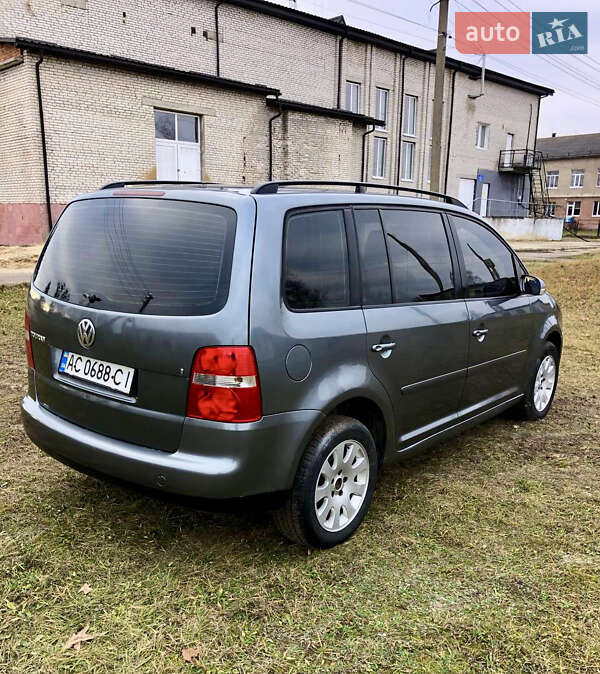 Минивэн Volkswagen Touran 2004 в Ковеле
