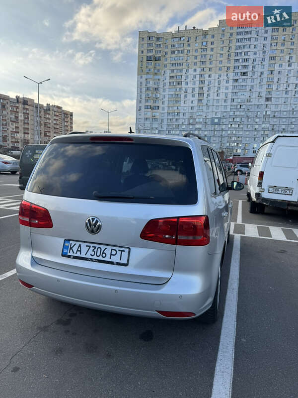Минивэн Volkswagen Touran 2012 в Киеве