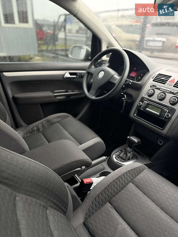 Минивэн Volkswagen Touran 2008 в Черновцах фото 11 Минивэн Volkswagen Touran 2008 в Черновцах