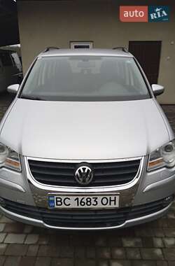 Мінівен Volkswagen Touran 2010 в Добросині