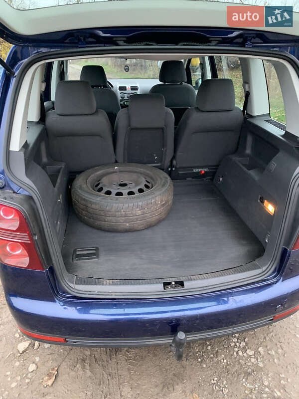 Минивэн Volkswagen Touran 2010 в Немирове фото 4 Минивэн Volkswagen Touran 2010 в Немирове