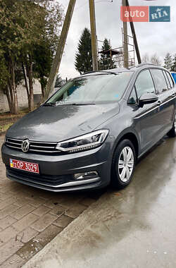 Мікровен Volkswagen Touran 2017 в Луцьку