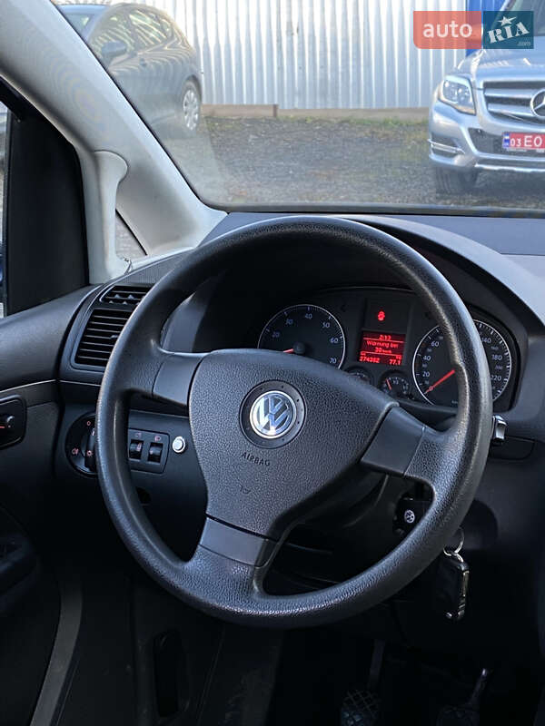 Минивэн Volkswagen Touran 2006 в Луцке