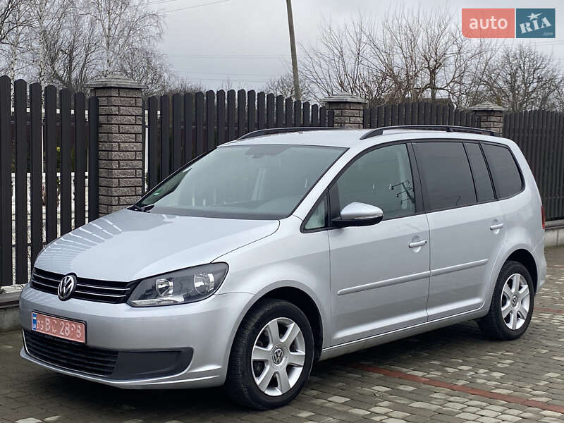 Volkswagen Touran 2011
