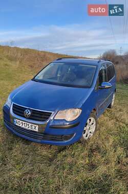 Минивэн Volkswagen Touran 2009 в Королеве