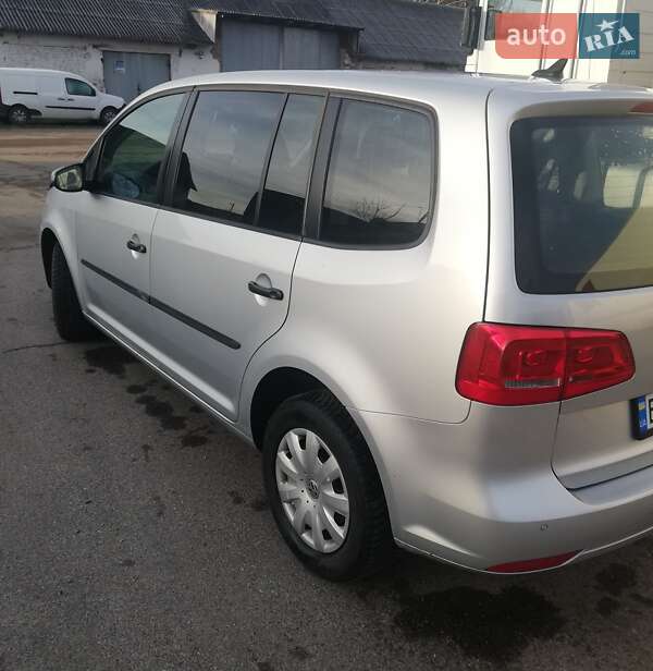 Мінівен Volkswagen Touran 2013 в Львові фото 5 Мінівен Volkswagen Touran 2013 в Львові