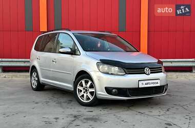Мінівен Volkswagen Touran 2012 в Києві