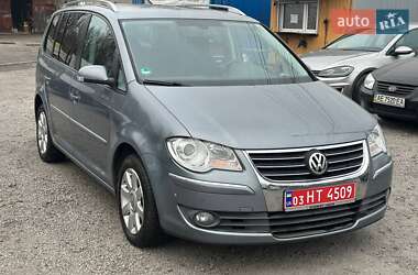 Мінівен Volkswagen Touran 2009 в Кам'янському