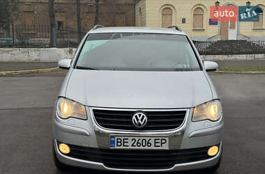 Минивэн Volkswagen Touran 2008 в Николаеве