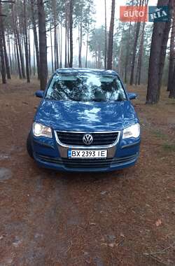 Минивэн Volkswagen Touran 2009 в Славуте
